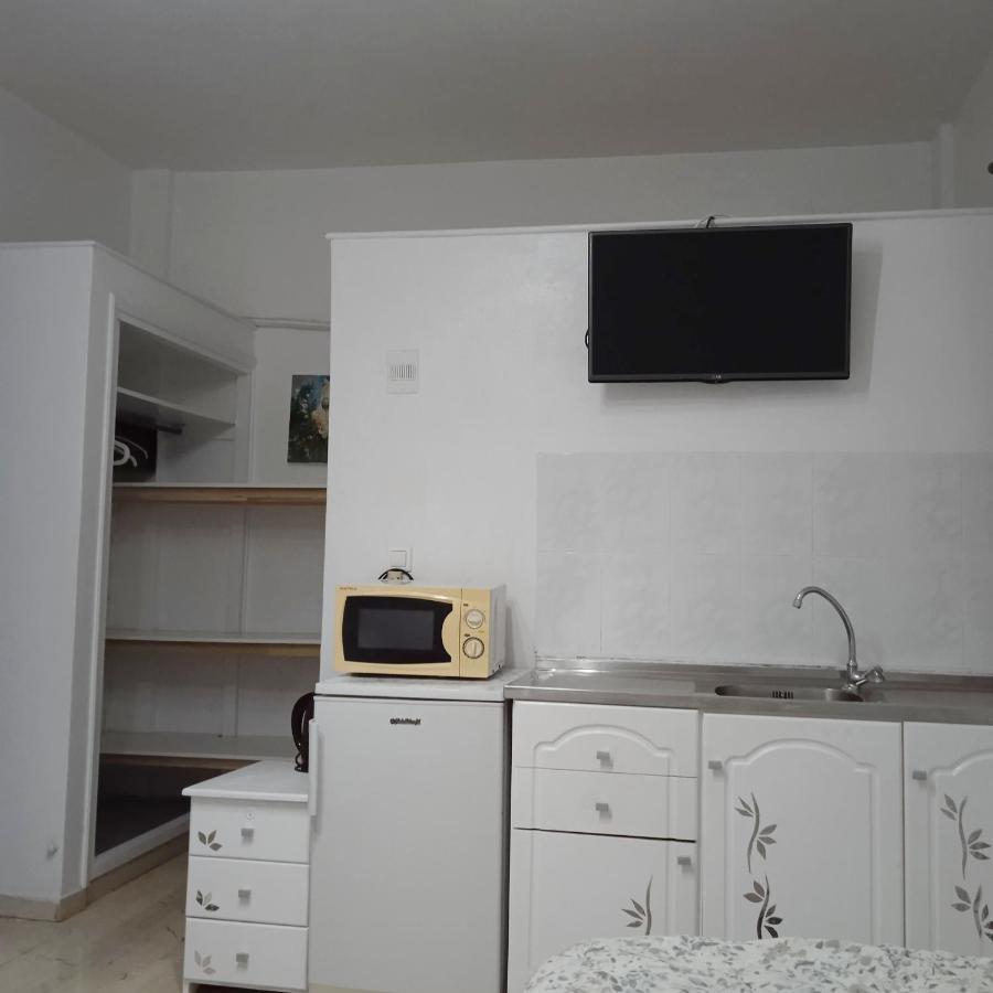 The Aparthotel Perissa (Santorini)