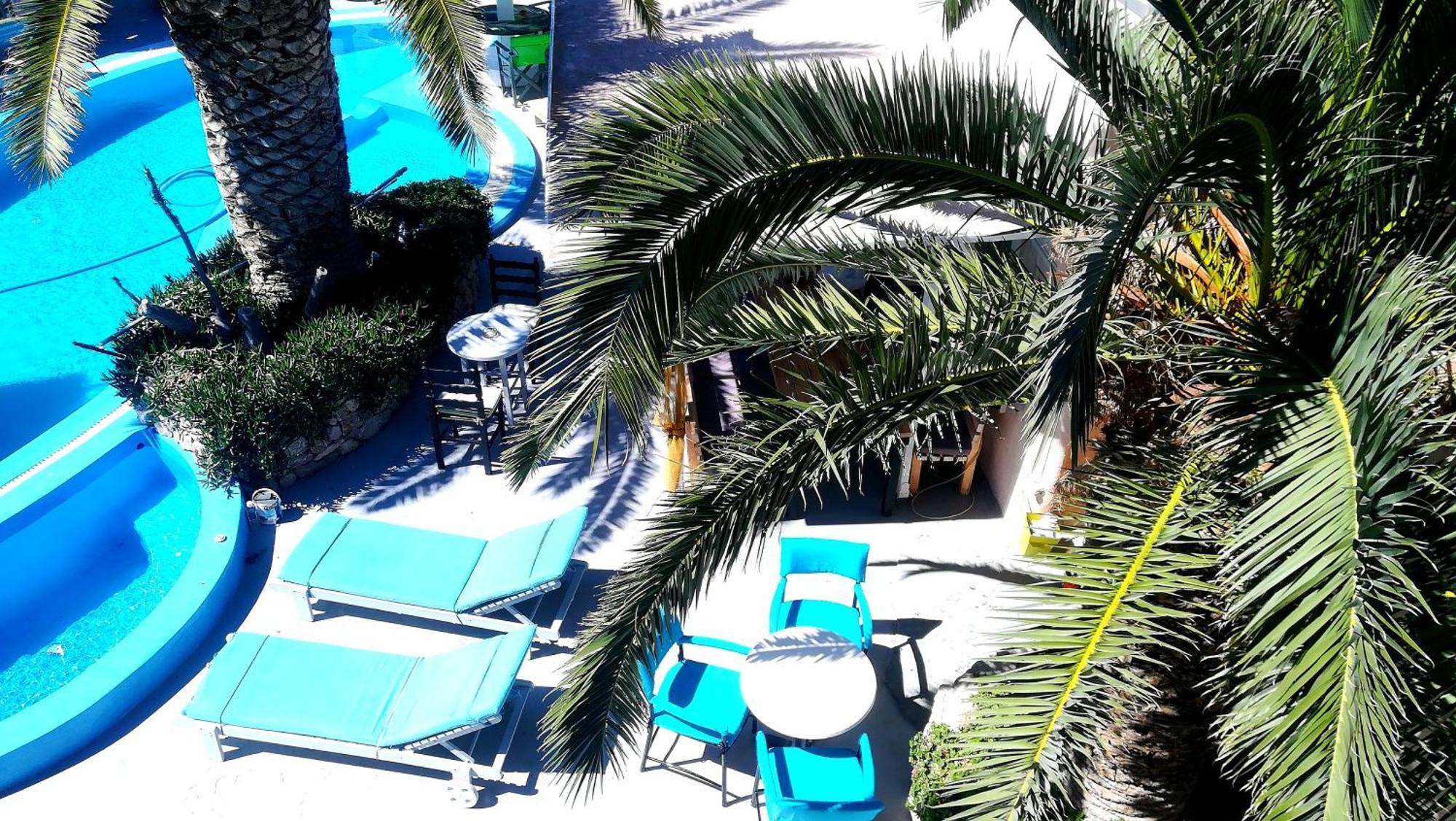 公寓式飯店 The Perissa (Santorini)